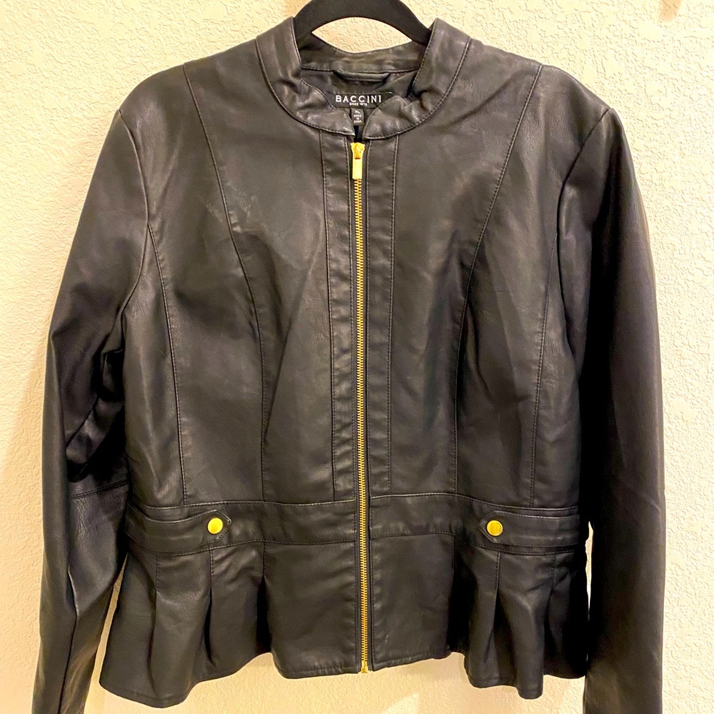Beautiful faux black leather jacket from Baccini. It’s black & gold accents.